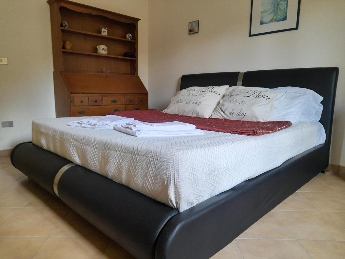 Aparthotel Castello Di Giomici Esterno foto