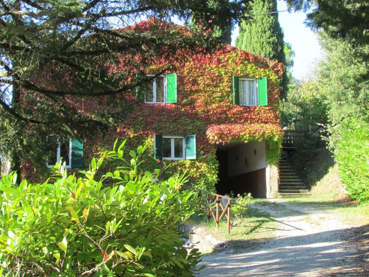 Aparthotel Castello Di Giomici Esterno foto