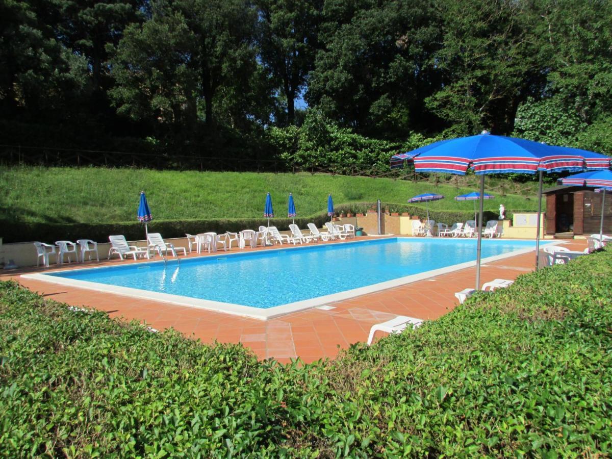 Aparthotel Castello Di Giomici Esterno foto