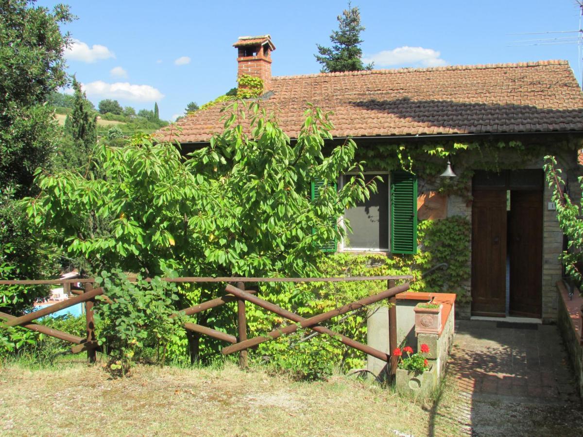 Aparthotel Castello Di Giomici Esterno foto