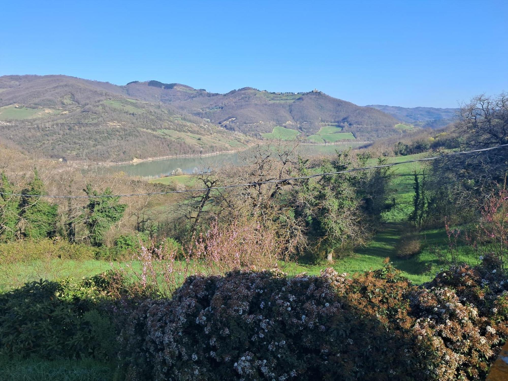 Aparthotel Castello Di Giomici Esterno foto