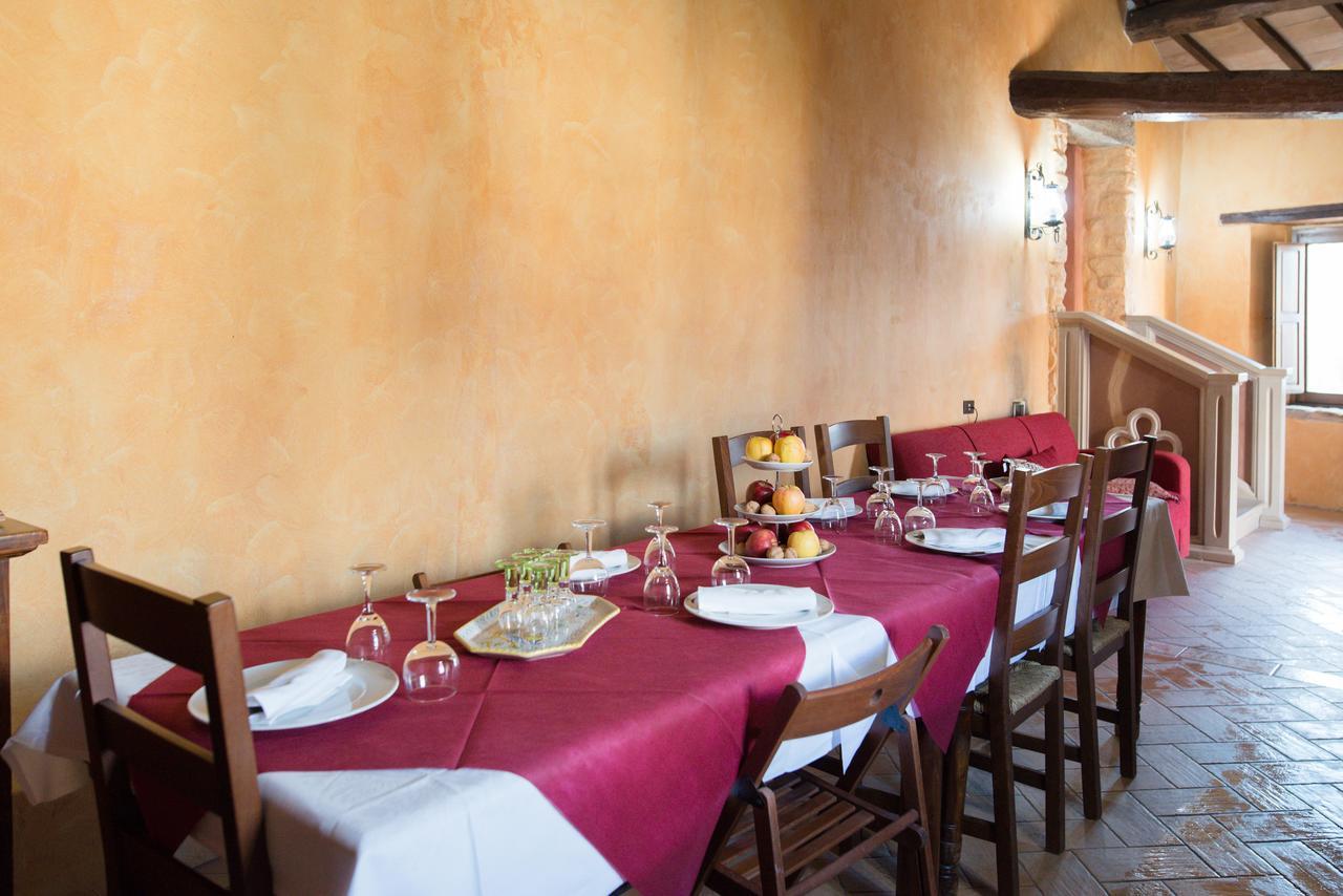 Aparthotel Castello Di Giomici Esterno foto