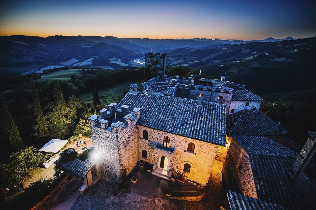 Aparthotel Castello Di Giomici Esterno foto